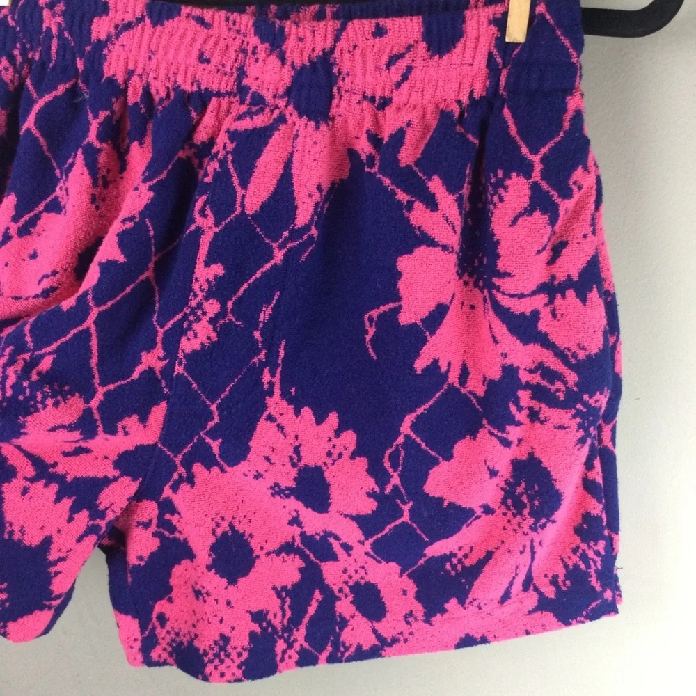 Urban Outfitters Floral Jacquard Terry Towel Hot Pink Shorts Size Small
